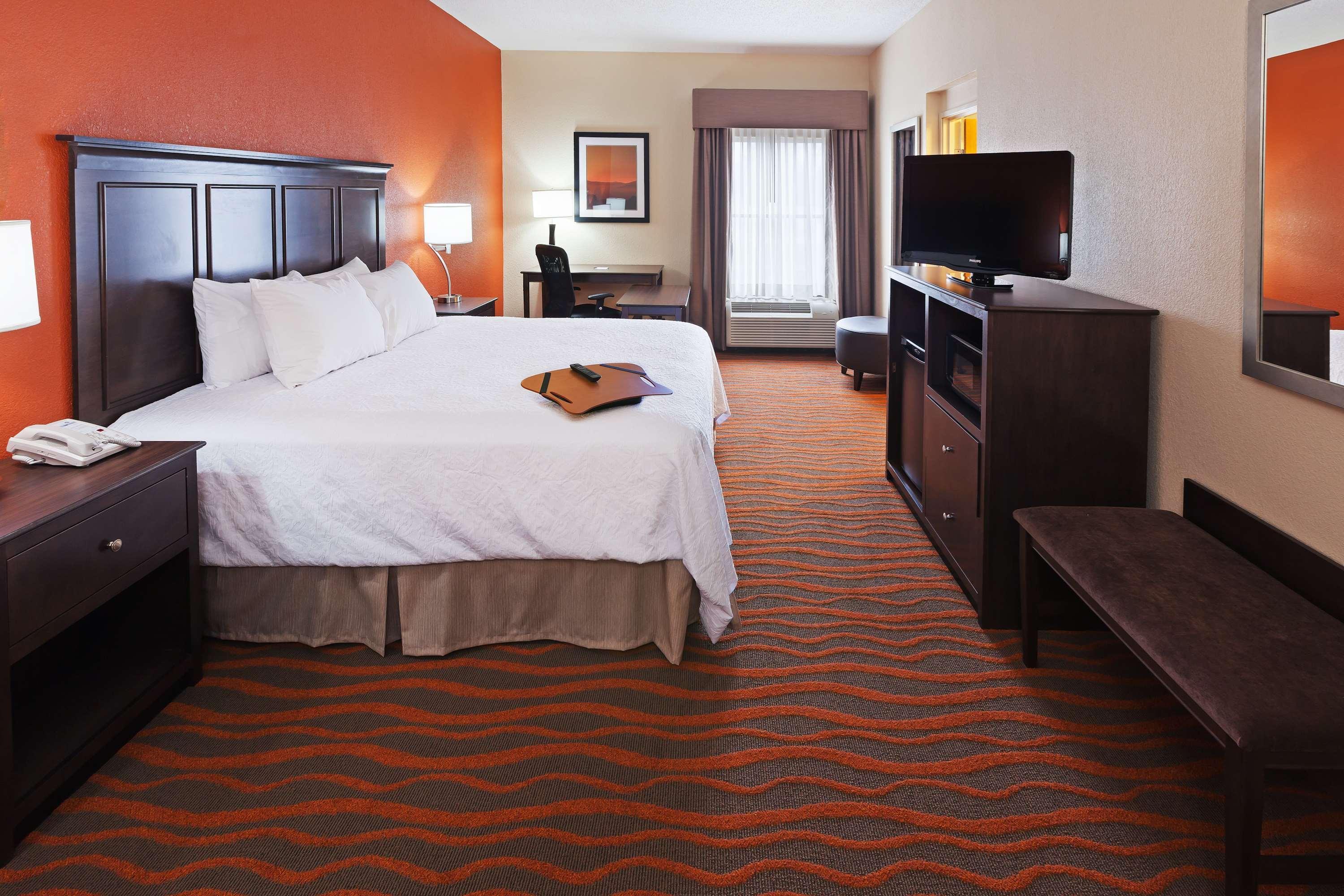 Hampton Inn By Hilton Clarksville Exterior photo
