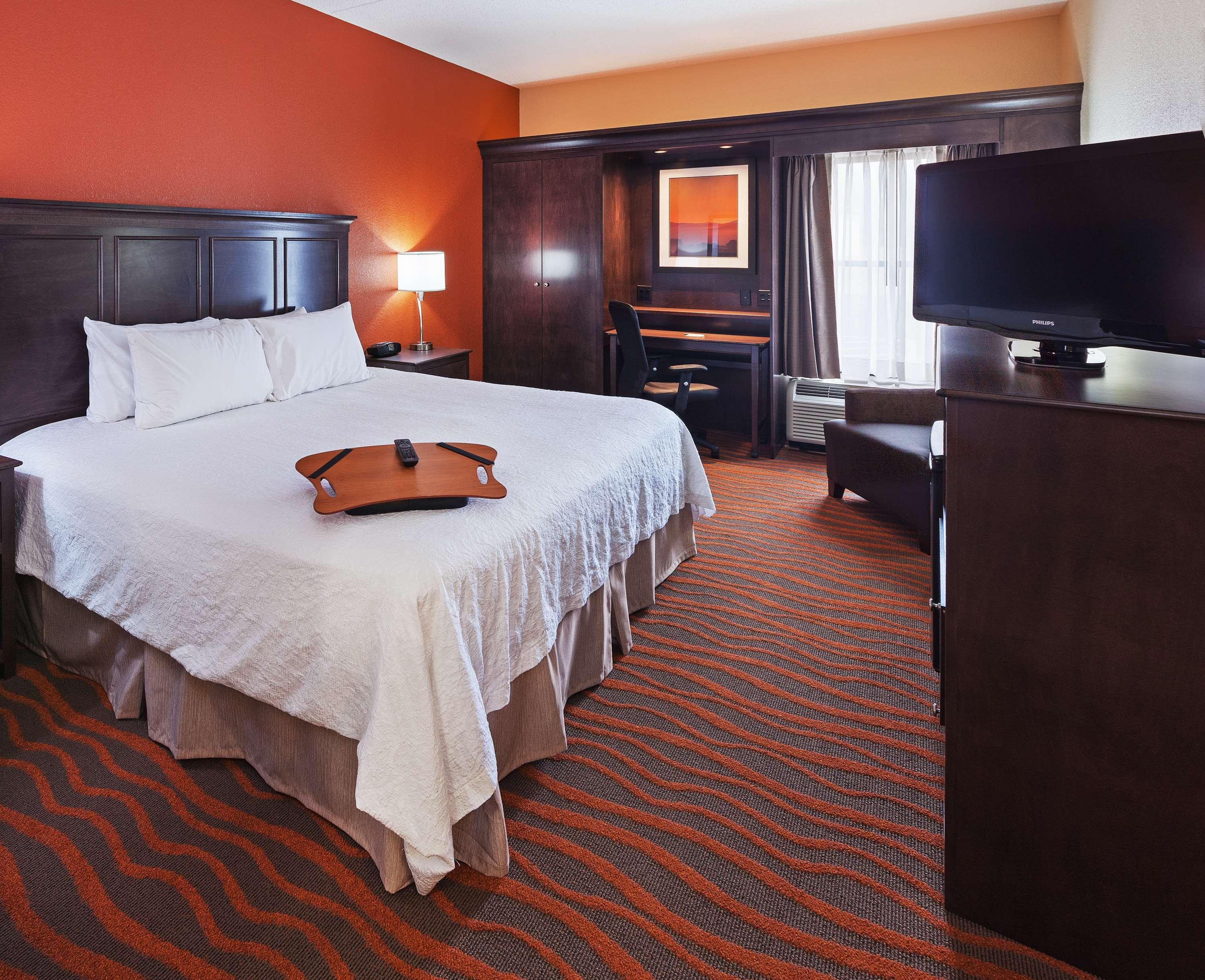 Hampton Inn By Hilton Clarksville Exterior photo