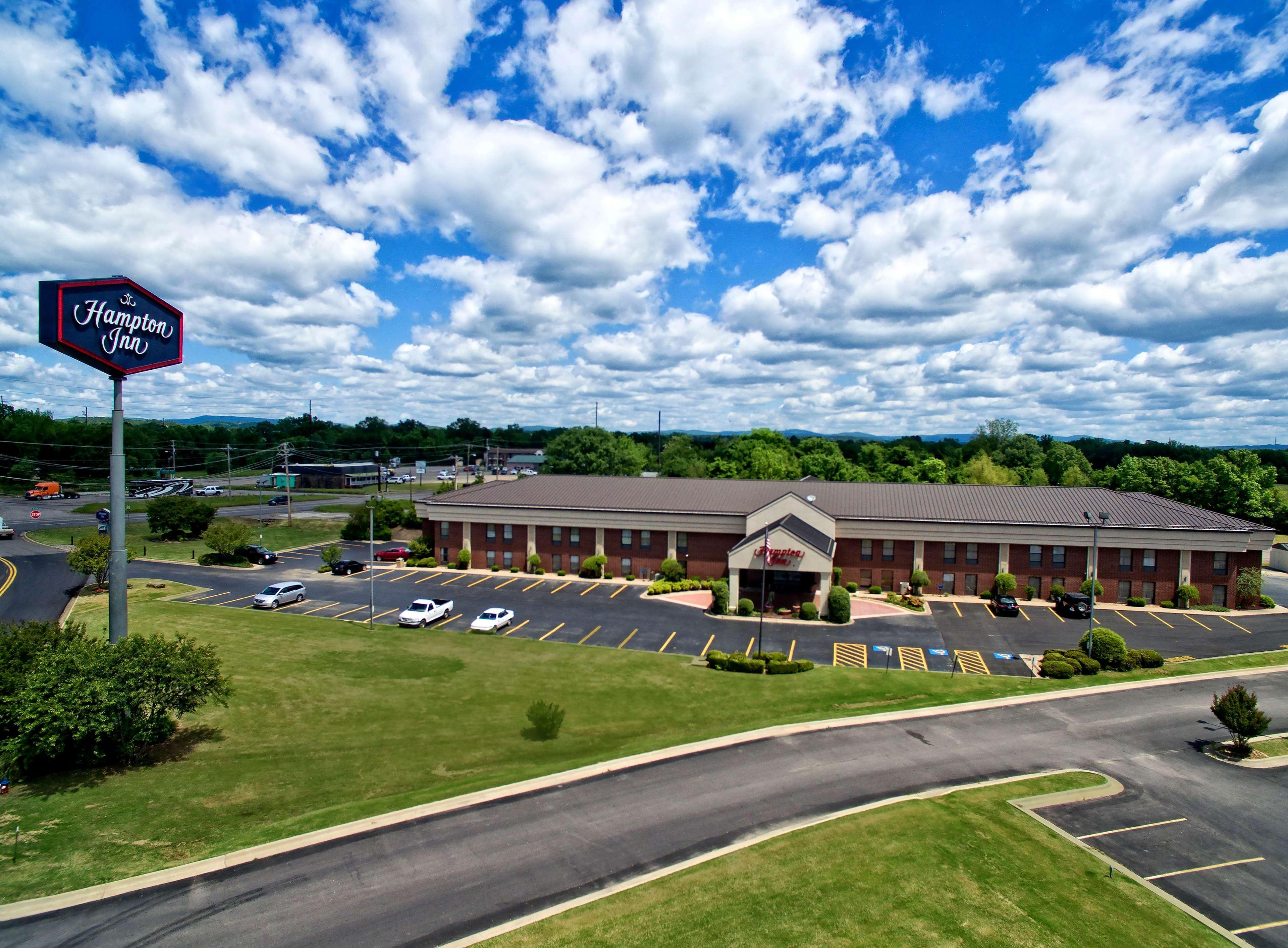 Hampton Inn By Hilton Clarksville Exterior photo