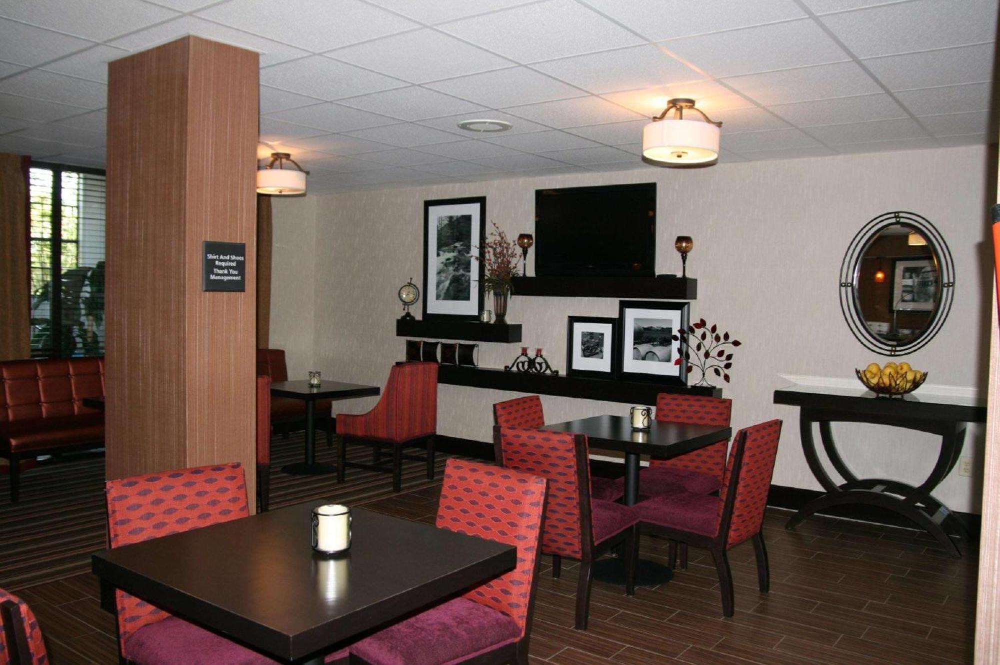 Hampton Inn By Hilton Clarksville Exterior photo