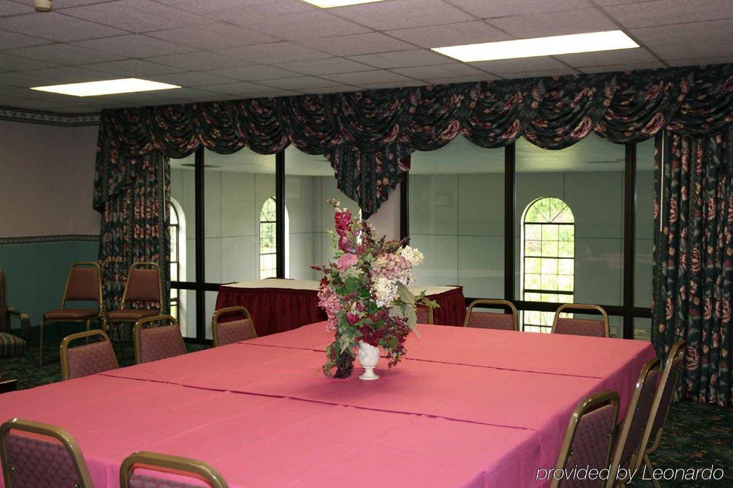 Hampton Inn By Hilton Clarksville Facilities photo